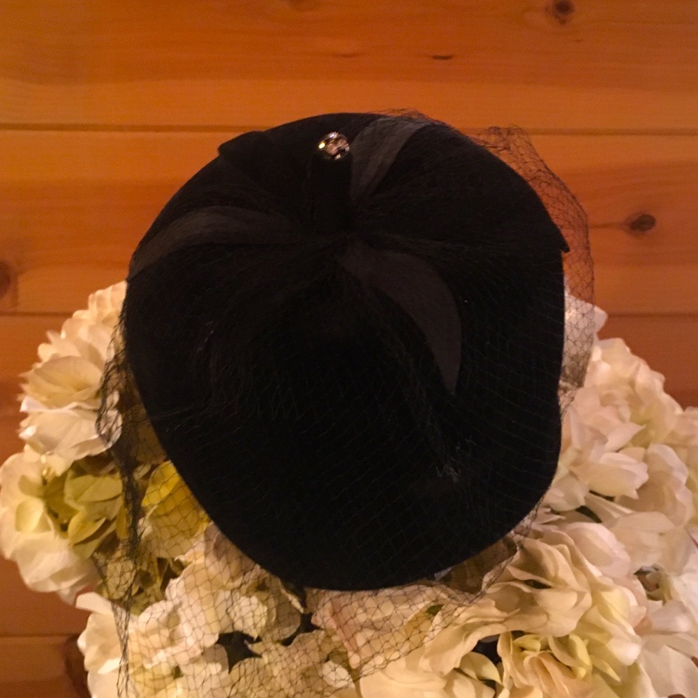 Ladies Vintage Hat